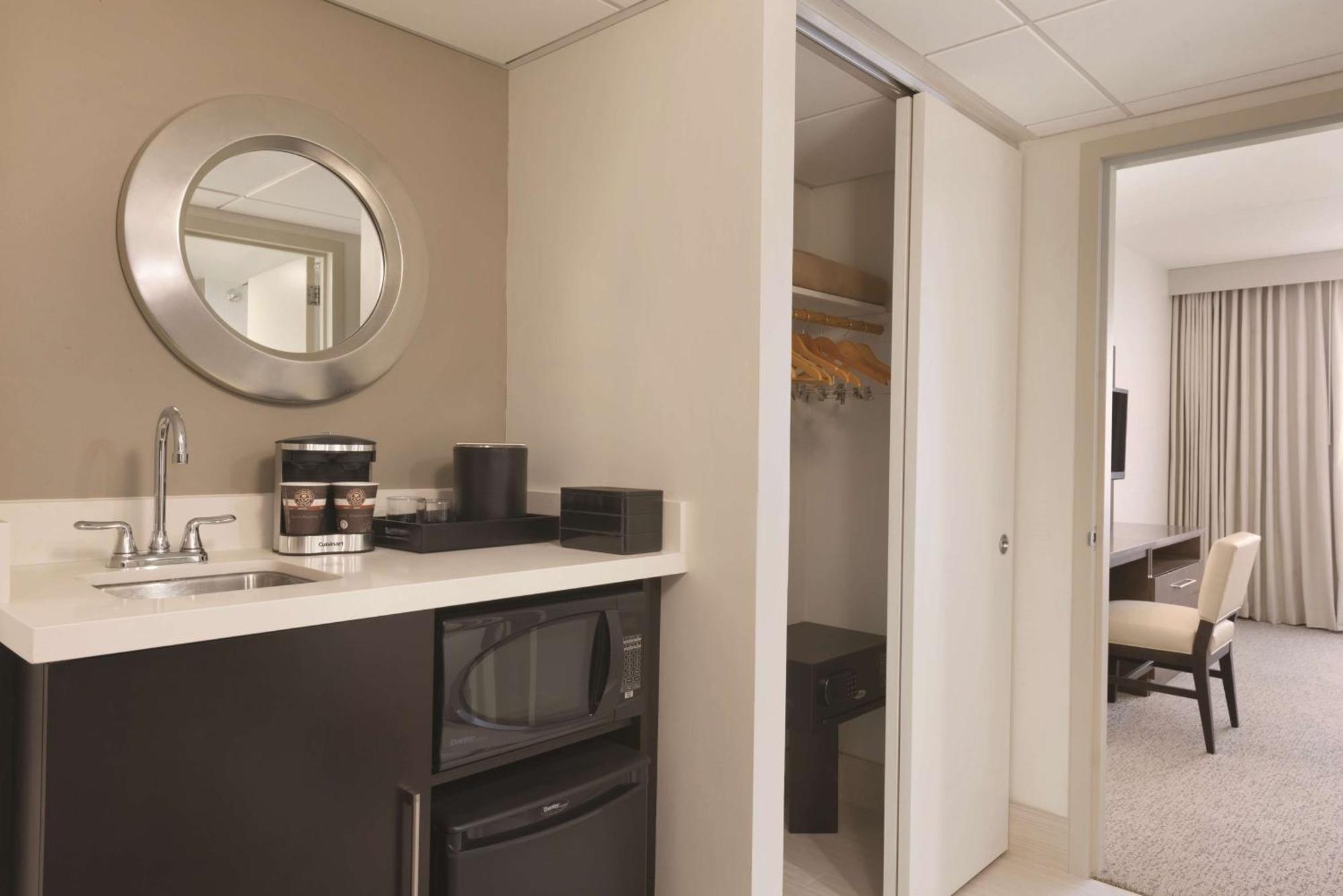 King Room - Mobility Access/Non-Smoking