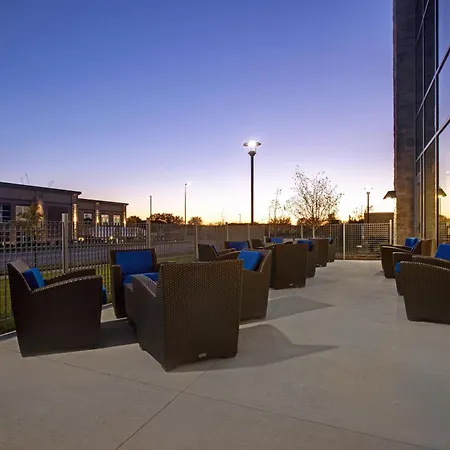 Holiday Inn Express & Suites - Milwaukee - Brookfield By Ihg-3